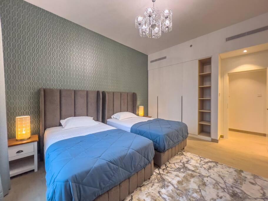 Lovely 2-Bedroom Vacation Home Near Beach Dubai Eksteriør billede